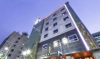 Blixx Hotel Suwon Buitenkant foto